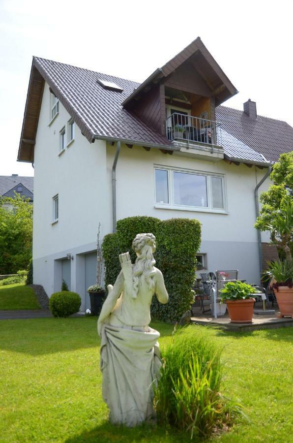 Ferienhaus Luzia 布尔沙伊德 外观 照片